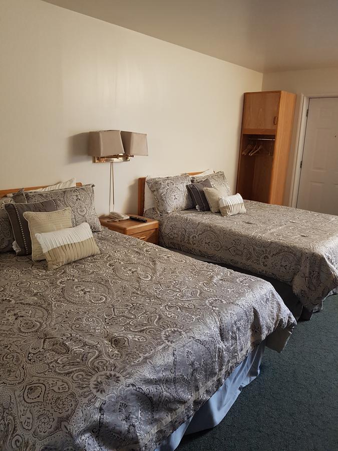 Covered Bridge Inn & Suites Sussex Esterno foto