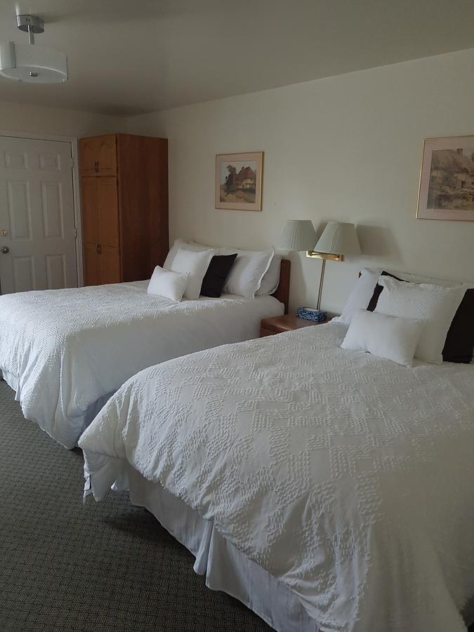 Covered Bridge Inn & Suites Sussex Esterno foto