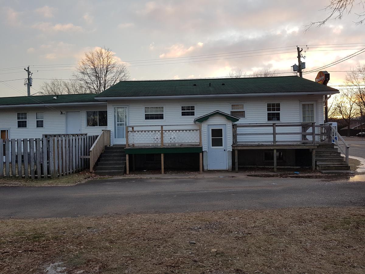 Covered Bridge Inn & Suites Sussex Esterno foto