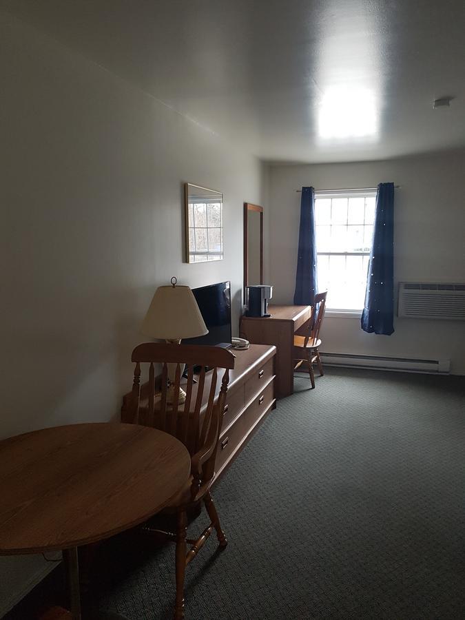 Covered Bridge Inn & Suites Sussex Esterno foto